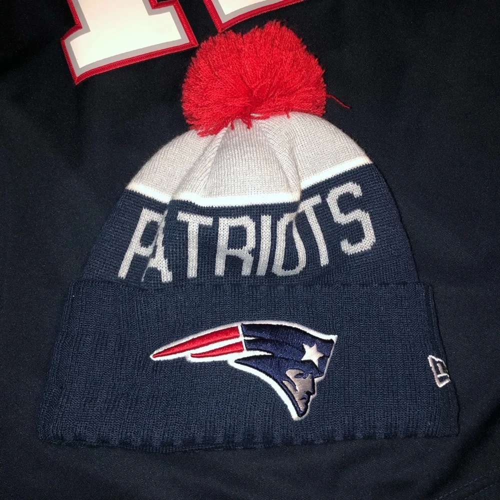 Tom Brady. New England Patriots NFL Jersey and New Era Beanie. Size XXL. - Picture 2 of 15